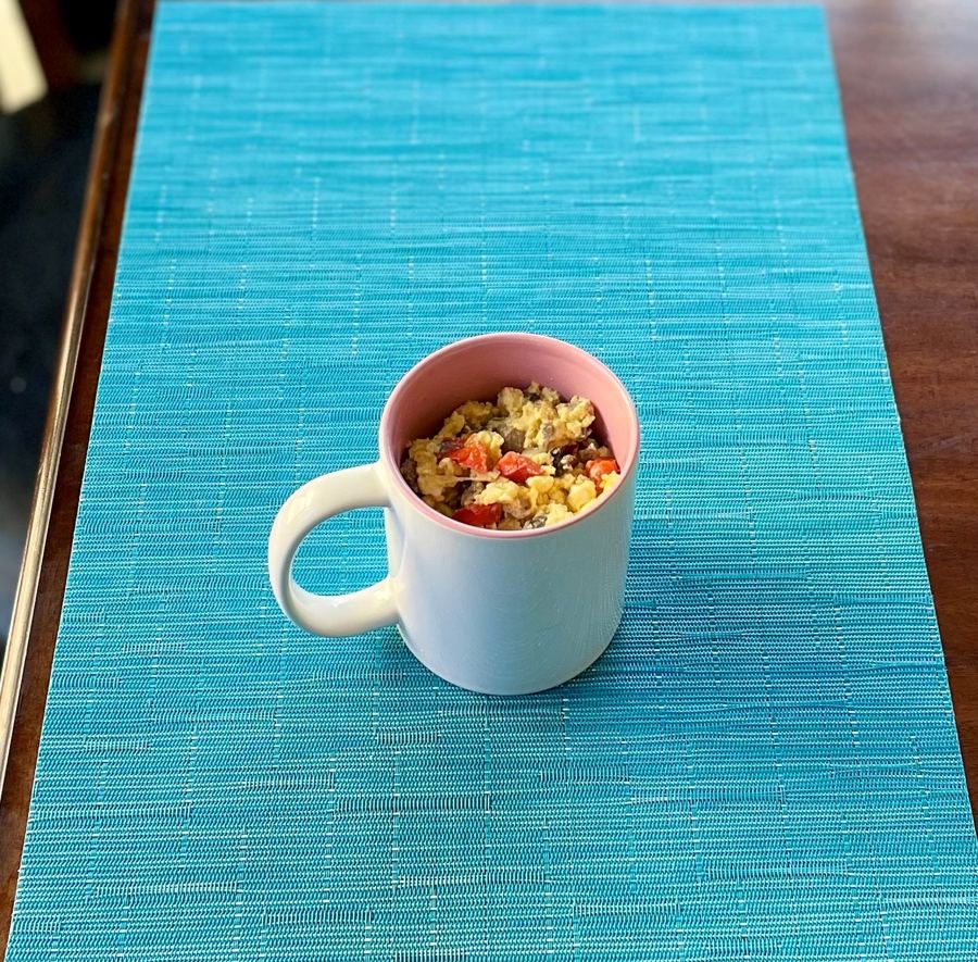 Microwave Vegetable Omelet in a Mug